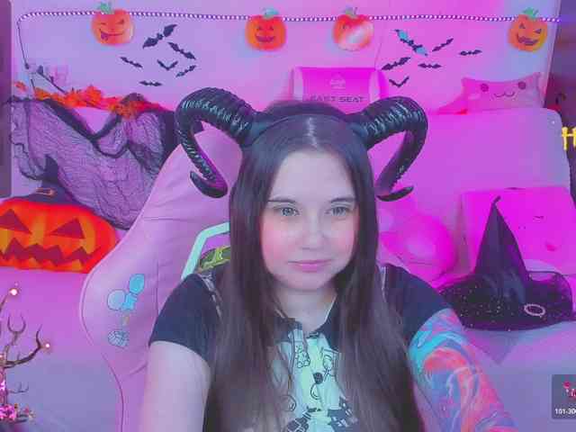 LoliSuccub webcam