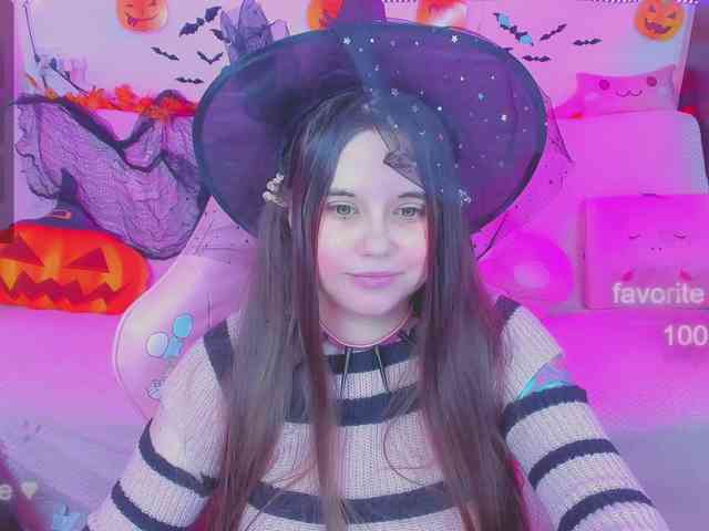 LoliSuccub webcam