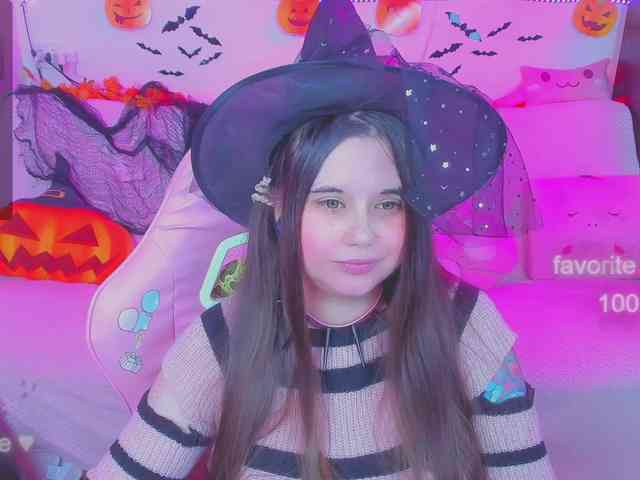 LoliSuccub webcam