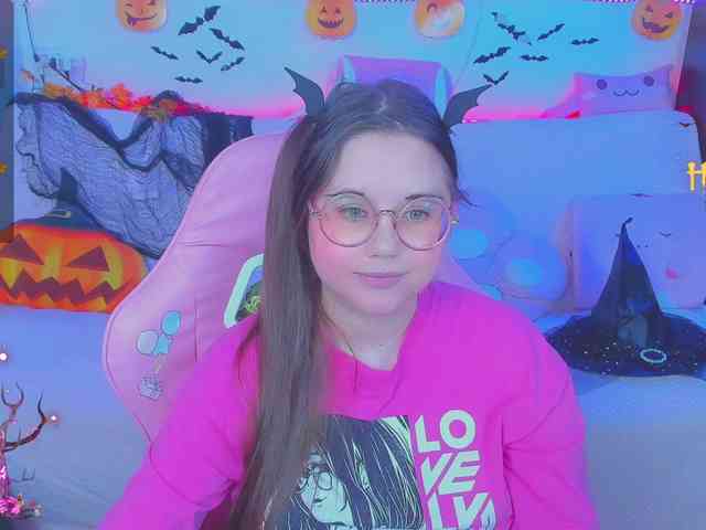 LoliSuccub webcam
