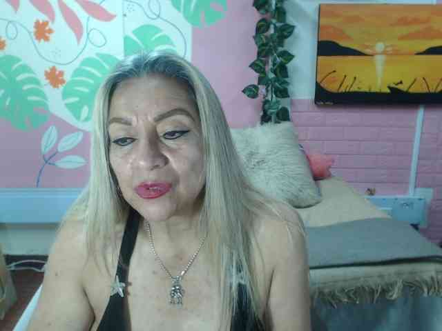 valeria-sexy webcam