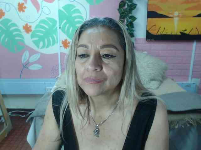 valeria-sexy webcam