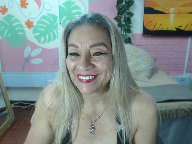 valeria-sexy webcam
