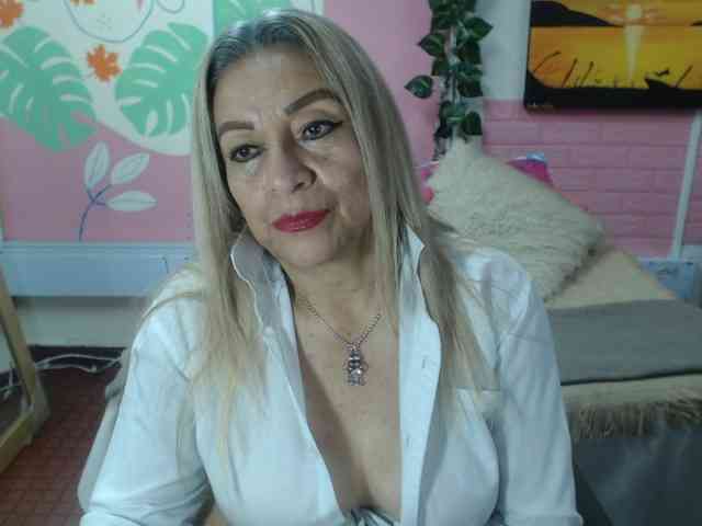 valeria-sexy webcam