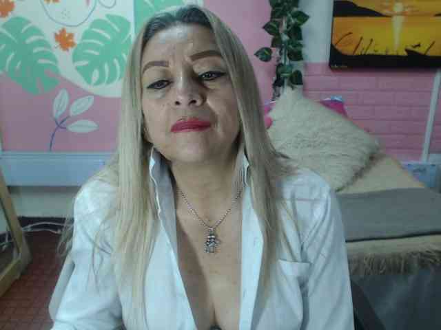valeria-sexy webcam