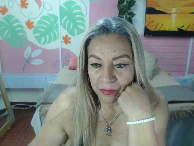 valeria-sexy webcam