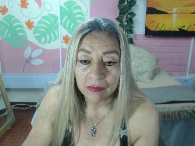 valeria-sexy webcam