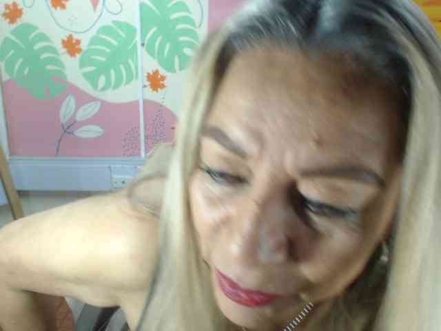 valeria-sexy webcam
