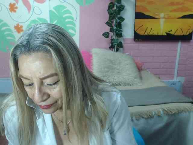valeria-sexy webcam
