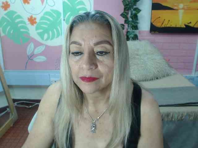 valeria-sexy webcam