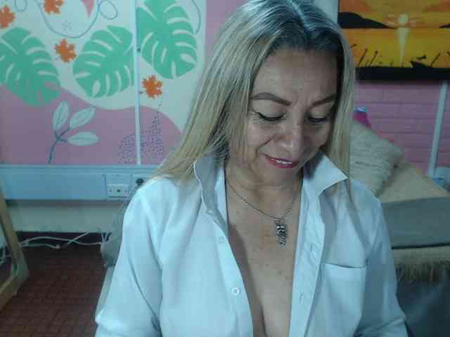valeria-sexy webcam