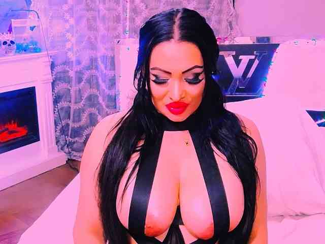 AliyaMoon webcam