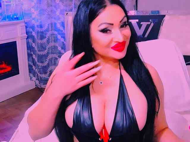 AliyaMoon webcam