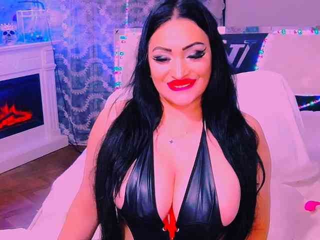 AliyaMoon webcam