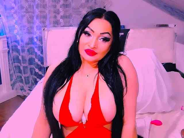 AliyaMoon webcam