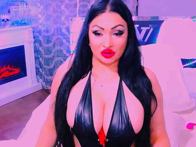 AliyaMoon webcam