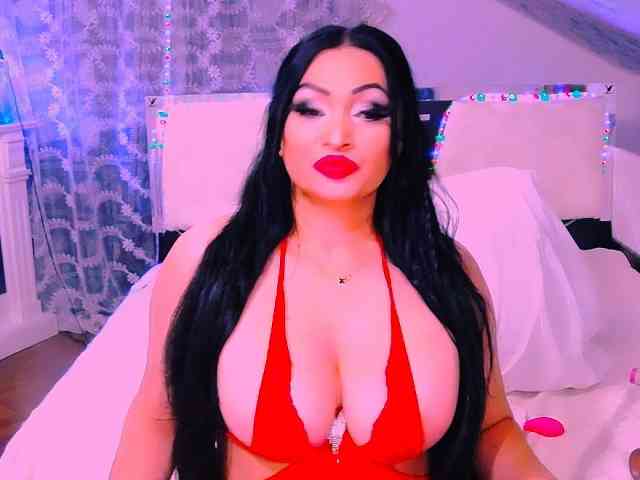 AliyaMoon webcam