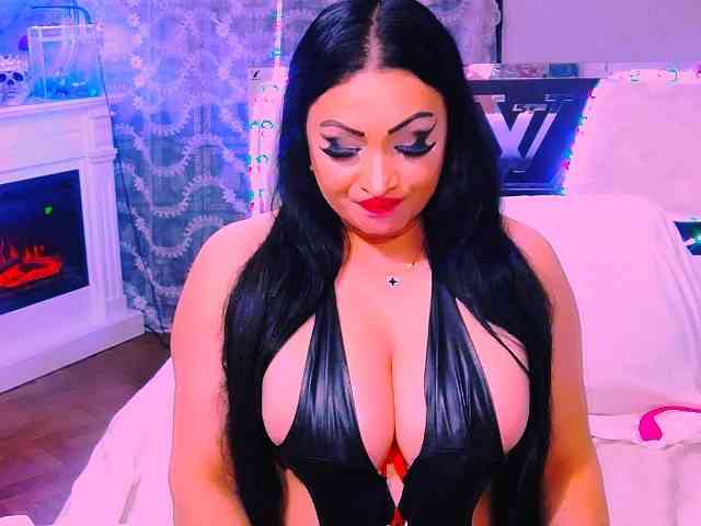 AliyaMoon webcam