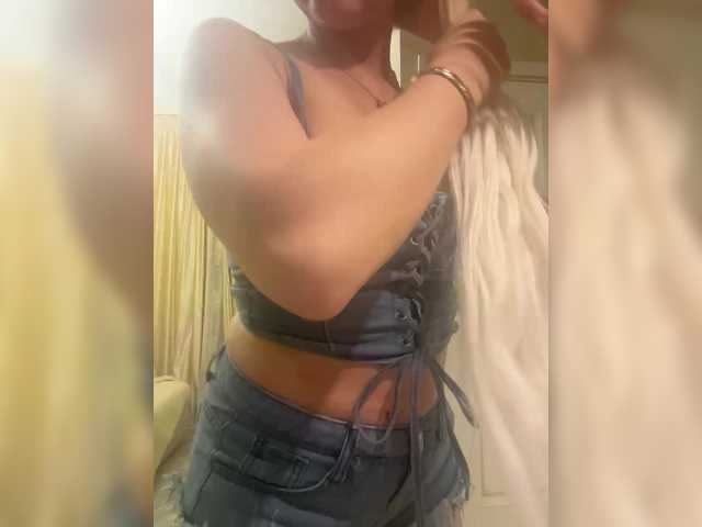 AlisaKisa555 webcam