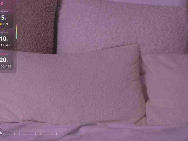 _JenniferBomb webcam