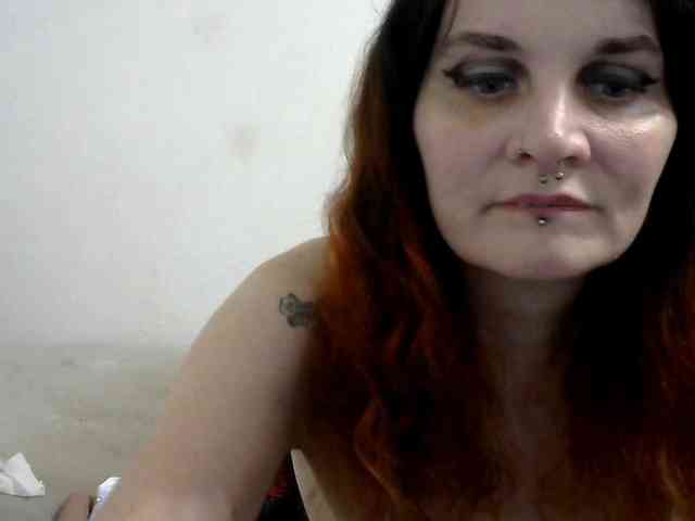 hotmodel1984 webcam