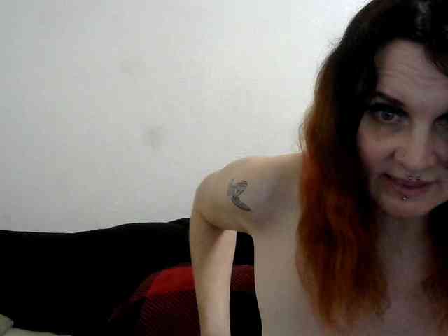 hotmodel1984 webcam