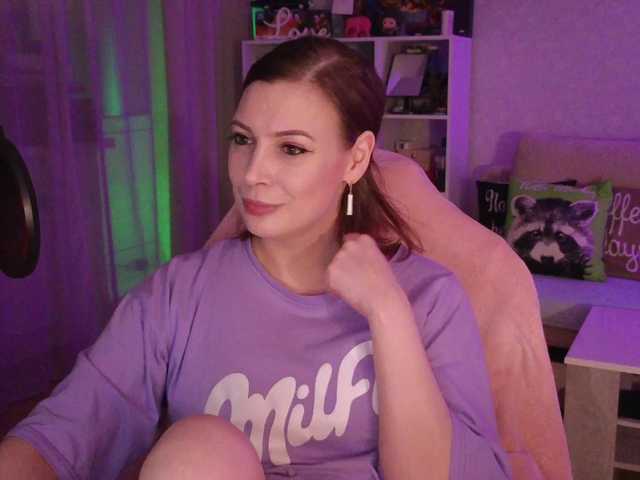 LadyLLS webcam