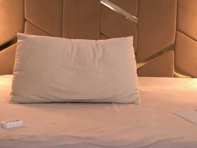 Vai a chattare su Cinnabon_ga Cinnabon_ga