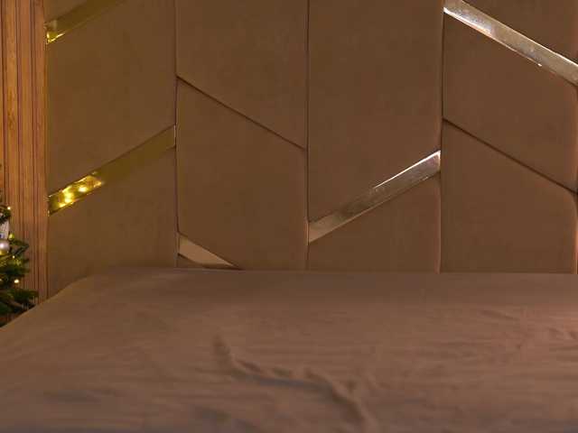 Entra en el chat con el modelo Cinnabon_ga Cinnabon_ga