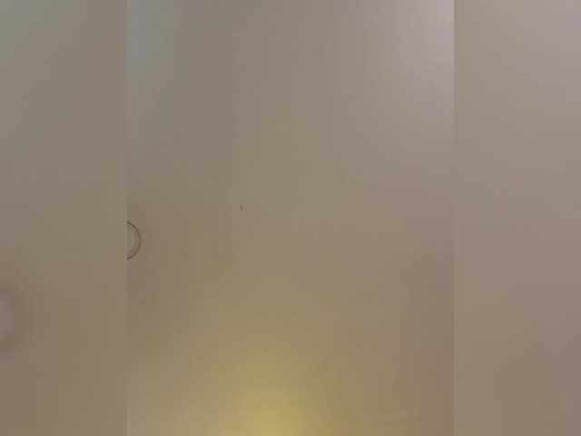 Entra en el chat con el modelo -MaybeBaby- -MaybeBaby-