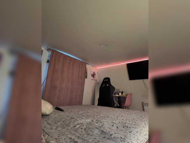 Entrez le videochat erotique avec le
modèle -MaybeBaby- -MaybeBaby-