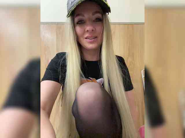 Nasty-tegress webcam