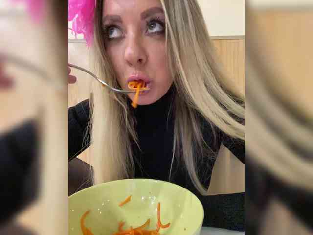 Nasty-tegress webcam