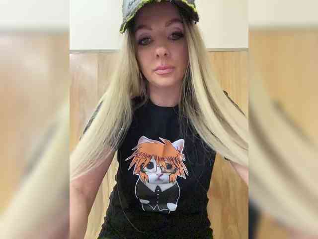 Nasty-tegress webcam