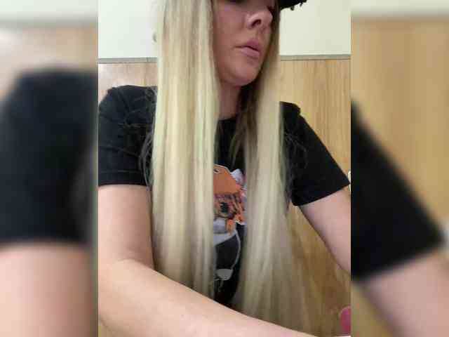 Nasty-tegress webcam