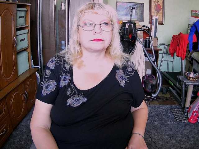LOLA88888 webcam