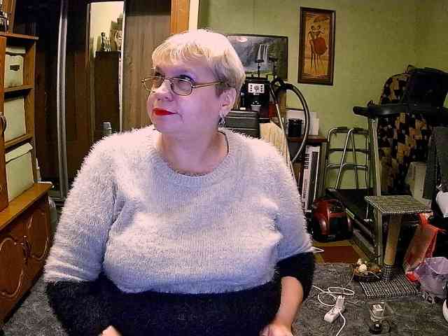 LOLA88888 webcam