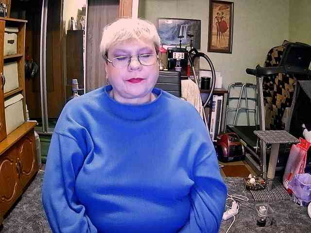 LOLA88888 webcam