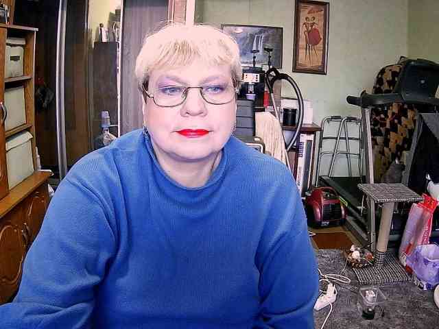 LOLA88888 webcam