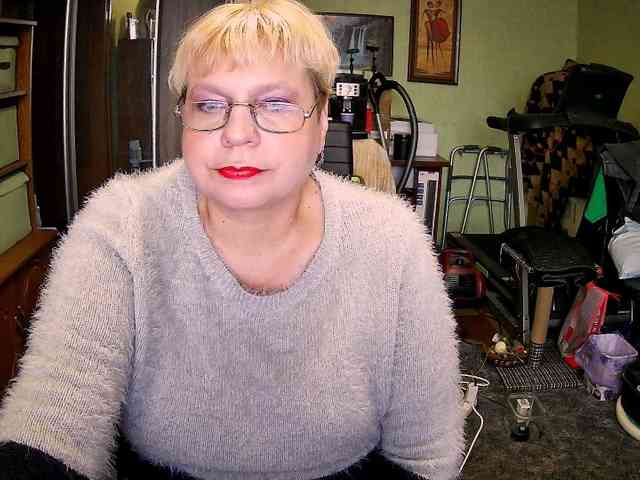 LOLA88888 webcam
