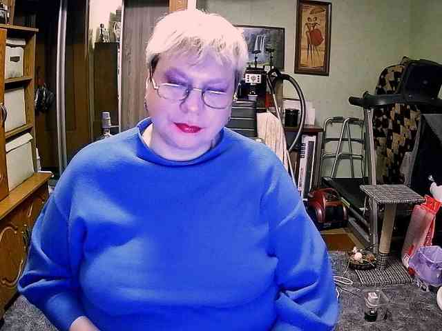 LOLA88888 webcam