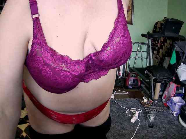 LOLA88888 webcam