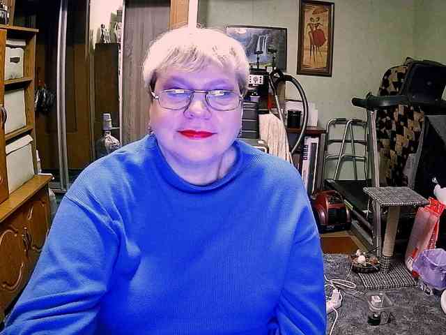 LOLA88888 webcam