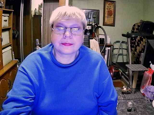 LOLA88888 webcam
