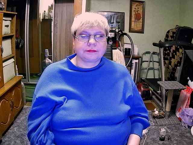 LOLA88888 webcam