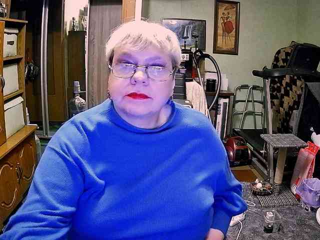 LOLA88888 webcam
