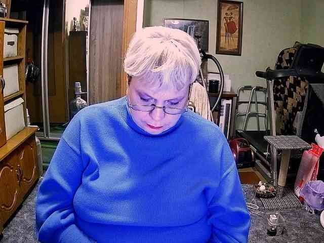 LOLA88888 webcam