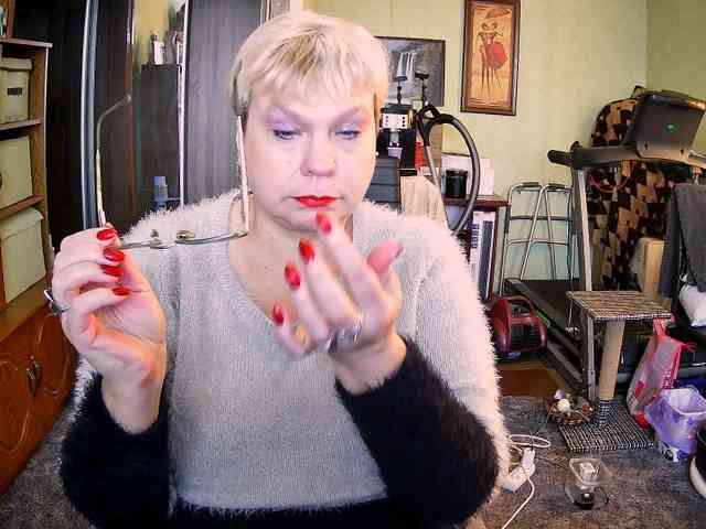 LOLA88888 webcam