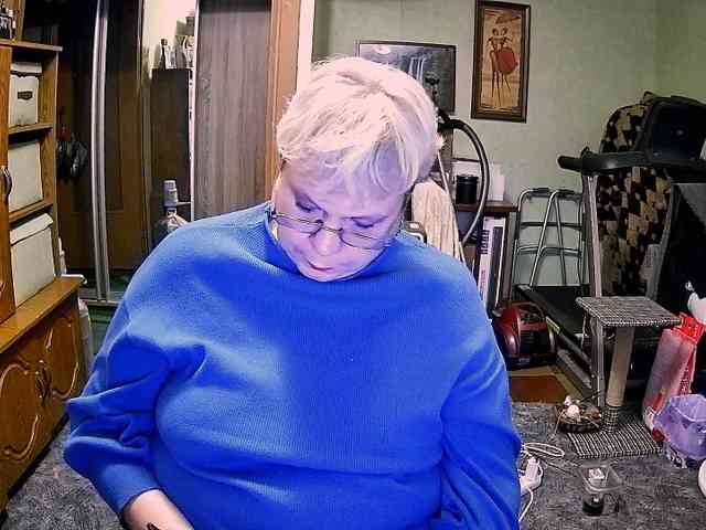 LOLA88888 webcam