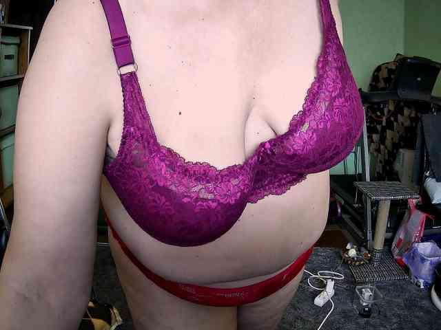 LOLA88888 webcam
